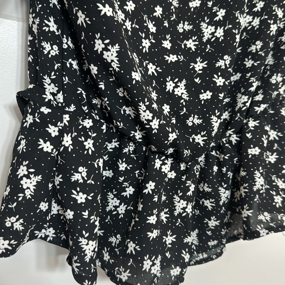 Floral shirt - Picture 6 of 6